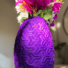 Bauchige Blumenvase mit dreiblättrig gemusterter Reliefstruktur, PrintHero