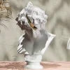 Klassische Büstenfigur mit Weintrauben-Kranz und angedeuteter Bruchstelle, PrintHero