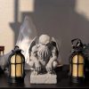 Detailreiche Cthulhu-Statue mit gefalteten Flügeln und Tentakeln auf Steinsockel, PrintHero
