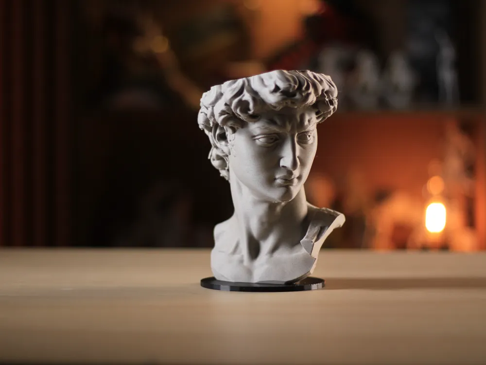 Klassische Büstenvase im Renaissance-Stil als Pflanzgefäß, PrintHero