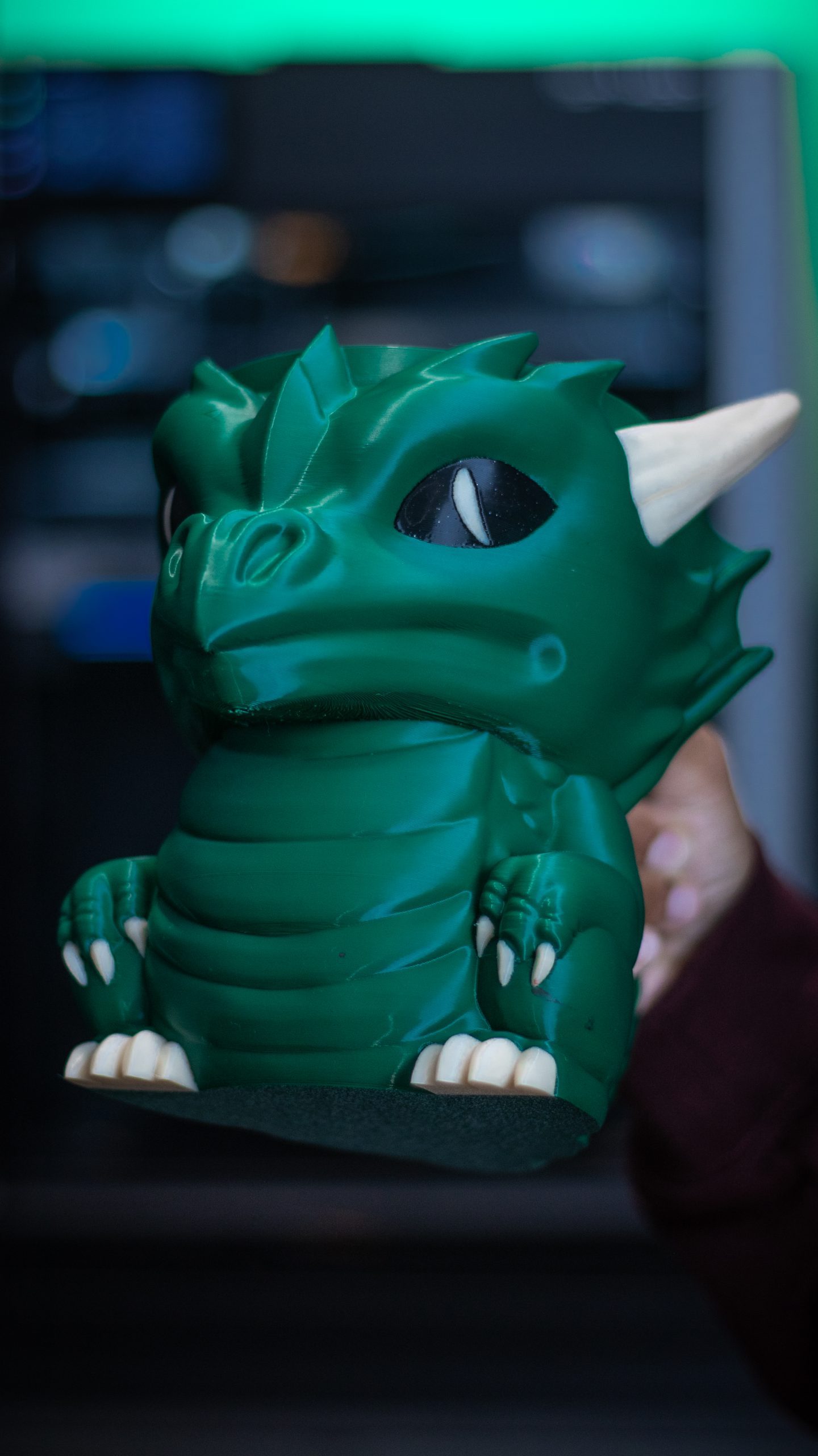 Drachen-Eisbecherhalter Nahaufnahme
