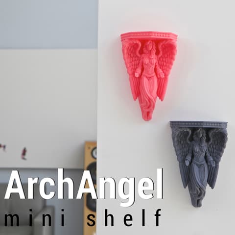 Kleines Wandregal in Form eines geflügelten Erzengels, PrintHero