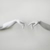 3D-Wandbild zweier sich berührender Hände im klassischen Kunststil, PrintHero
