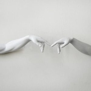 3D-Wandbild zweier sich berührender Hände im klassischen Kunststil, PrintHero