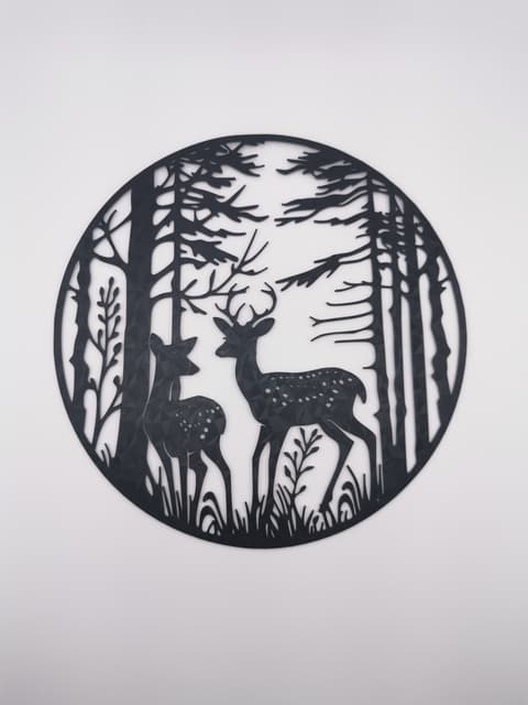 2D-Wandbild mit zwei Hirschen im Wald, rundes Scherenschnitt-Design, PrintHero