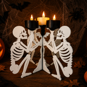 Leichen-Kandelaber Skelett-Teelichthalter für Halloween mit drei LED-Teelichtern