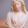 Klassische Büstenfigur der Gottesmutter Maria mit Schleier, PrintHero