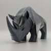 Geometrische Nashorn-Skulptur mit facettierter Low-Poly-Form, PrintHero