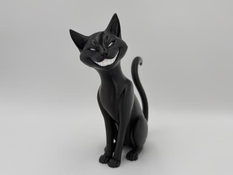 Stilisierte schwarze Katzenfigur mit breitem Grinsen, PrintHero