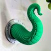 Wandskulptur eines Kraken-Tentakels, der scheinbar aus der Wand greift, PrintHero